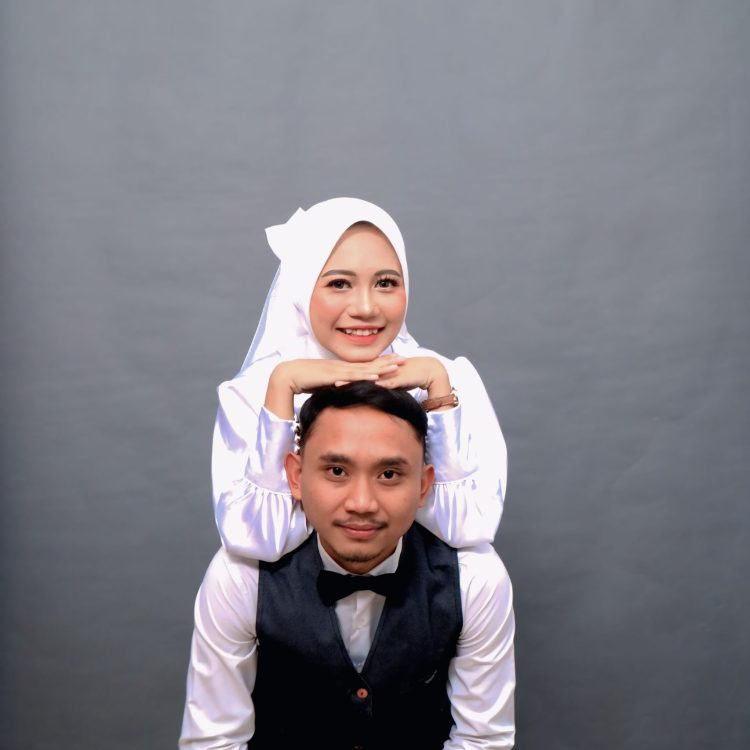 Putri & Wahyu (10)