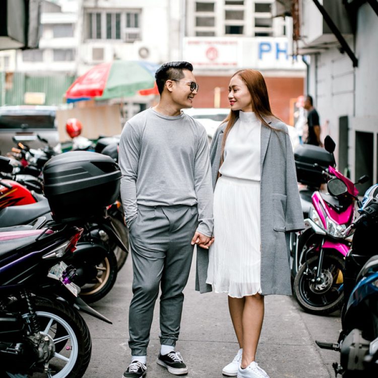 check-out-this-stylish-engagement-shoot-around-the-city-12