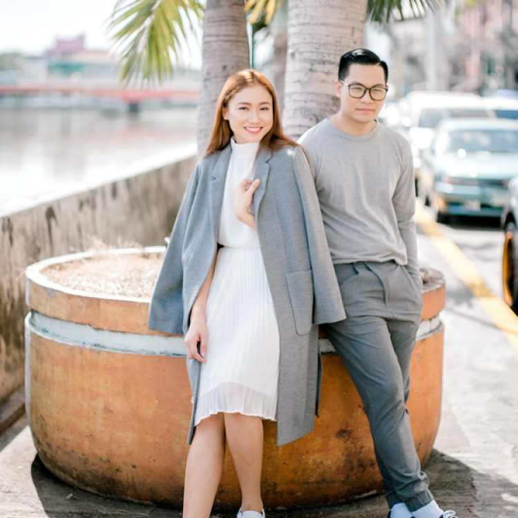 check-out-this-stylish-engagement-shoot-around-the-city-23